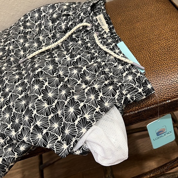 Brand New Laguna Swimwear UPF 50+ Relaxed Fit Quick Dry Shorts does Land or Sea! - Picture 7 of 9